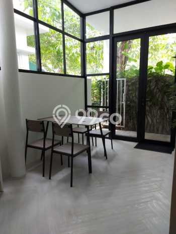 Siap Huni Hunian Elit 5 Kamar di Pesanggrahan Dekat ke Mana Saja Siap Huni Hunian Elit 5 Kamar di Pesanggrahan Dekat ke Mana Saja