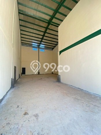 PELUANG EMAS! Gudang Kawasan Bengkong, Luas 210m2m², Kawasan Komersial PELUANG EMAS! Gudang Kawasan Bengkong, Luas 210m2m², Kawasan Komersial