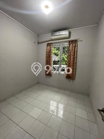 SPECIAL LISTING! Rumah area BSD Sevilla, 2 KM, Dekat Fasilitas, Luas 112m² LB 57m² SPECIAL LISTING! Rumah area BSD Sevilla, 2 KM, Dekat Fasilitas, Luas 112m² LB 57m²
