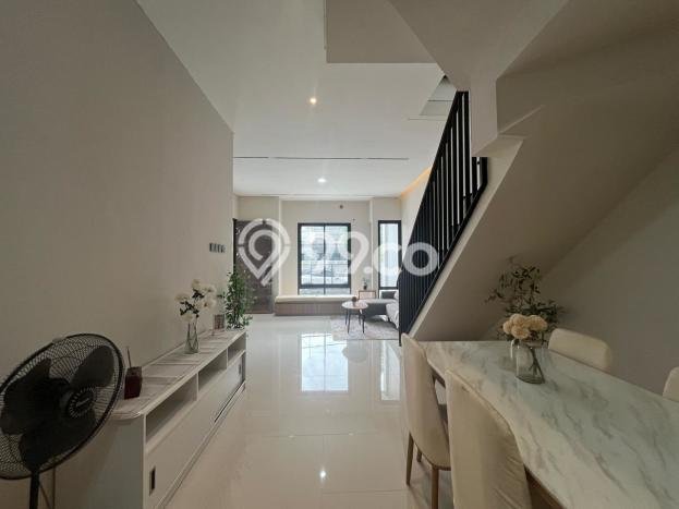 Rumah Minimalis 4 KT di BSD Nusaloka Tangerang Rumah Minimalis 4 KT di BSD Nusaloka Tangerang