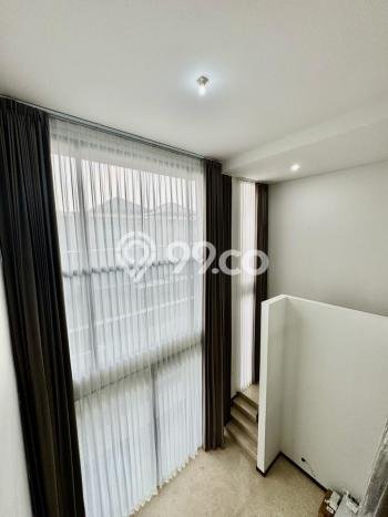 Rumah Elit Modern Siap Huni di BSD City Tangerang Rumah Elit Modern Siap Huni di BSD City Tangerang