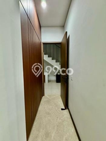 Rumah Elit Modern Siap Huni di BSD City Tangerang Rumah Elit Modern Siap Huni di BSD City Tangerang