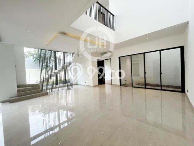 Jual Rumah Luas Megah Dengan View Cantik di BSD City, Tangerang Jual Rumah Luas Megah Dengan View Cantik di BSD City, Tangerang