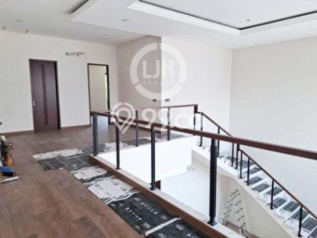 Hunian Elit LB 572m2 Siap Pakai Desain Elegan di BSD City, Tangerang Hunian Elit LB 572m2 Siap Pakai Desain Elegan di BSD City, Tangerang