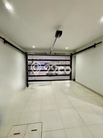 Rumah Elit Modern Siap Huni di BSD City Tangerang Rumah Elit Modern Siap Huni di BSD City Tangerang