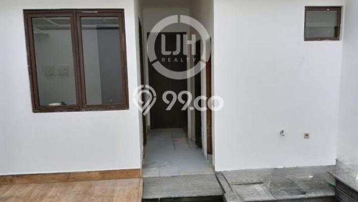 Rumah Elit Modern Tanpa Renovasi di BSD City Tangerang Rumah Elit Modern Tanpa Renovasi di BSD City Tangerang