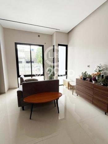 Rumah Minimalis 4 KT di BSD City Tangerang Semi Furnished Rumah Minimalis 4 KT di BSD City Tangerang Semi Furnished