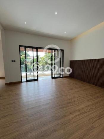 Rumah Elit LB 242m2 Siap Huni Desain Elegan di BSD City, Tangerang Rumah Elit LB 242m2 Siap Huni Desain Elegan di BSD City, Tangerang