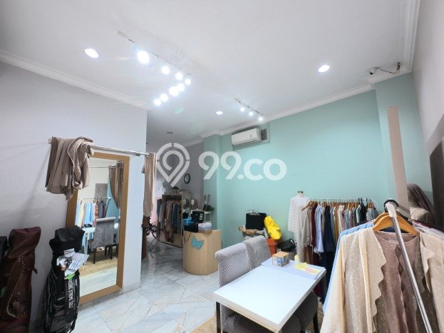Rumah Elit Modern Tanpa Renovasi di Kemang Jakarta Selatan Rumah Elit Modern Tanpa Renovasi di Kemang Jakarta Selatan