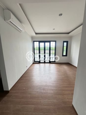 Jual Rumah Mewah Elegan Dengan View Cantik di Alam Sutera, Tangerang Jual Rumah Mewah Elegan Dengan View Cantik di Alam Sutera, Tangerang