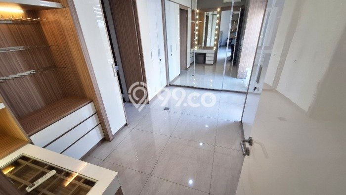 Rumah Elit Modern Tanpa Renovasi di Pantai Indah Kapuk Jakarta Utara Rumah Elit Modern Tanpa Renovasi di Pantai Indah Kapuk Jakarta Utara