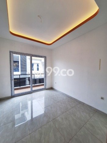 Hunian Mewah LB 180m2 Siap Pakai Desain Elegan di Duri Kepa, Jakarta Barat Hunian Mewah LB 180m2 Siap Pakai Desain Elegan di Duri Kepa, Jakarta Barat