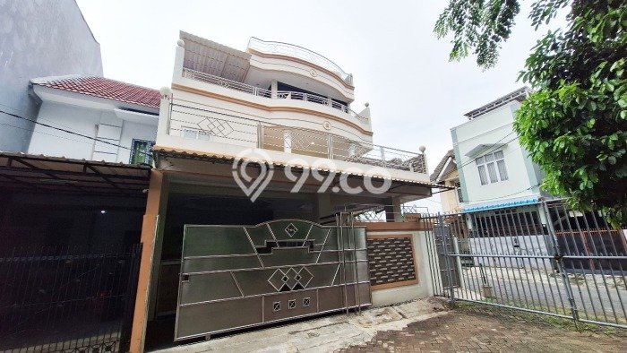 Rumah Elit LB 200m2 Siap Huni Desain Elegan di Taman Palem, Jakarta Barat Rumah Elit LB 200m2 Siap Huni Desain Elegan di Taman Palem, Jakarta Barat