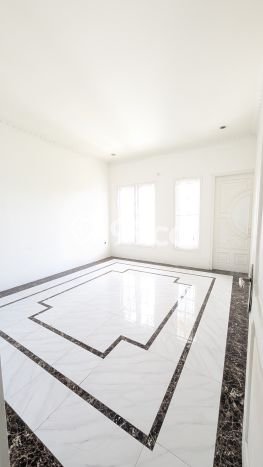 Rumah Sewa Depok LT 235m2 LB 330m2 Kawasan Cibubur Rumah Sewa Depok LT 235m2 LB 330m2 Kawasan Cibubur