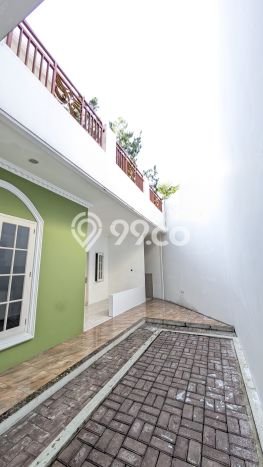 Rumah Sewa Depok LT 235m2 LB 330m2 Kawasan Cibubur Rumah Sewa Depok LT 235m2 LB 330m2 Kawasan Cibubur