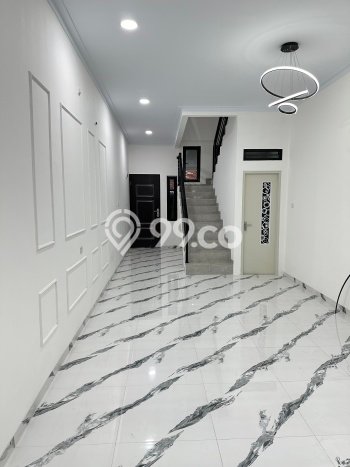 Rumah Luas Asri 4 KT Siap Pakai di Tanjung Duren Jakarta Barat Rumah Luas Asri 4 KT Siap Pakai di Tanjung Duren Jakarta Barat