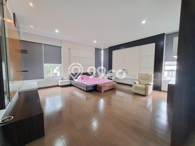Hunian Elit LB 800m2 Siap Huni Desain Elegan di BSD Telaga Golf, Tangerang Hunian Elit LB 800m2 Siap Huni Desain Elegan di BSD Telaga Golf, Tangerang