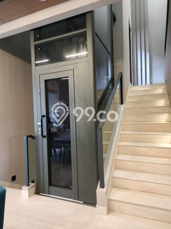 Jual Rumah Luas Megah Dengan View Eksklusif di Gading Serpong, Tangerang Jual Rumah Luas Megah Dengan View Eksklusif di Gading Serpong, Tangerang