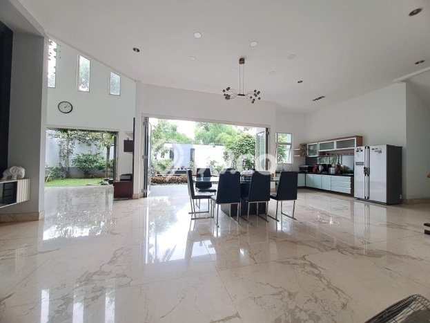 Hunian Elit LB 800m2 Siap Huni Desain Elegan di BSD Telaga Golf, Tangerang Hunian Elit LB 800m2 Siap Huni Desain Elegan di BSD Telaga Golf, Tangerang