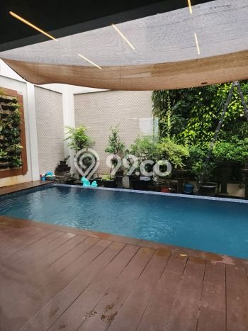 Jual Rumah Luas Megah Dengan View Eksklusif di Gading Serpong, Tangerang Jual Rumah Luas Megah Dengan View Eksklusif di Gading Serpong, Tangerang