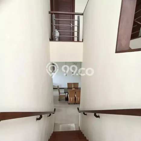 Disewakan! Rumah 3 Kamar Tidur &
2 Kamar Mandi di Dago, Bandung Disewakan! Rumah 3 Kamar Tidur &
2 Kamar Mandi di Dago, Bandung