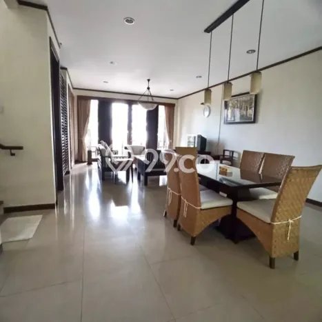 Disewakan! Rumah 3 Kamar Tidur &
2 Kamar Mandi di Dago, Bandung Disewakan! Rumah 3 Kamar Tidur &
2 Kamar Mandi di Dago, Bandung