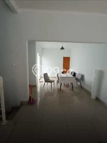 Lokasi terbaik! Rumah siap huni disewakan di Antapani LB 100m2 Lokasi terbaik! Rumah siap huni disewakan di Antapani LB 100m2