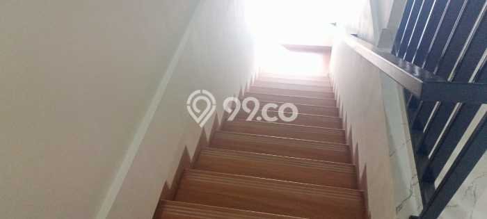 Rumah Minimalis 5 KT di Lebak Bulus Jakarta Selatan Unfurnished Rumah Minimalis 5 KT di Lebak Bulus Jakarta Selatan Unfurnished