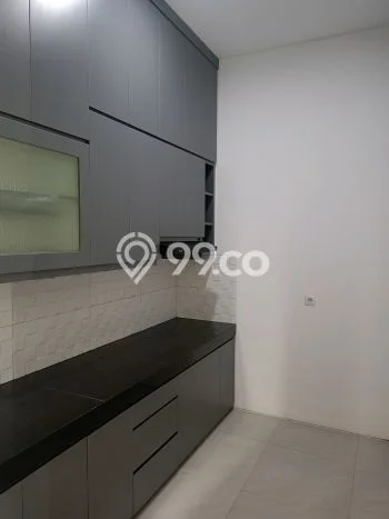 Rumah Luas Asri 4 KT Siap Pakai di Kelapa Dua Depok Rumah Luas Asri 4 KT Siap Pakai di Kelapa Dua Depok