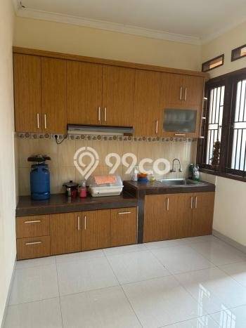Rumah Luas Asri 2 KT Siap Pakai di Joglo Jakarta Barat Rumah Luas Asri 2 KT Siap Pakai di Joglo Jakarta Barat
