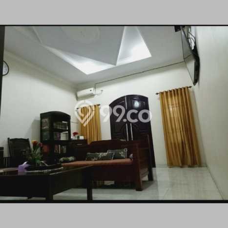 Rumah Elit Modern Tanpa Renovasi di Srengseng Jakarta Barat Rumah Elit Modern Tanpa Renovasi di Srengseng Jakarta Barat