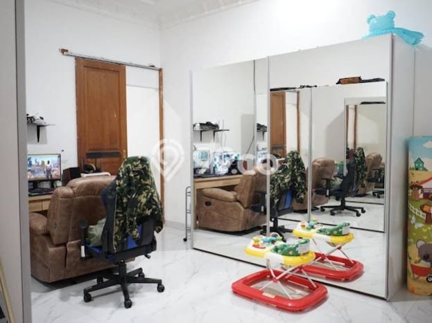 Dijual Rumah Elit Exclusive di Kebon Jeruk, Jakarta Barat Dijual Rumah Elit Exclusive di Kebon Jeruk, Jakarta Barat