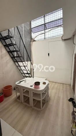 Siap Huni Hunian Elit 6 Kamar di Kelapa Gading Dekat ke Mana Pun Siap Huni Hunian Elit 6 Kamar di Kelapa Gading Dekat ke Mana Pun