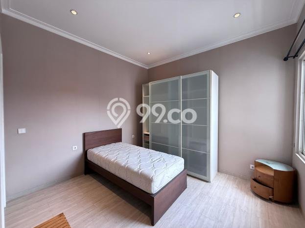 Dijual Rumah Luas Elegan Dengan View Cantik di Alam Sutera, Tangerang Dijual Rumah Luas Elegan Dengan View Cantik di Alam Sutera, Tangerang