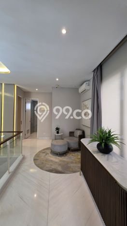 Rumah Elit LB 283m2 Siap Pakai Desain Elegan di Gading Serpong, Tangerang Rumah Elit LB 283m2 Siap Pakai Desain Elegan di Gading Serpong, Tangerang
