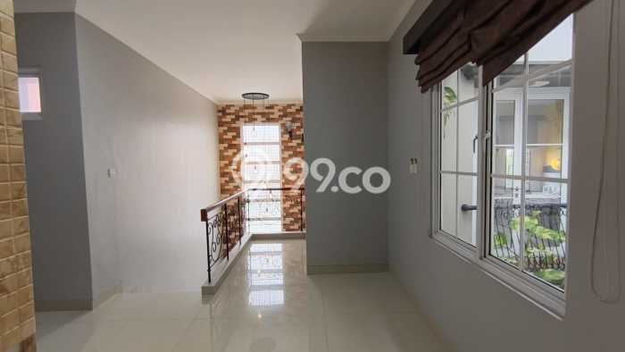 Dijual Rumah Mewah Megah Dengan View Cantik di Gading Serpong, Tangerang Dijual Rumah Mewah Megah Dengan View Cantik di Gading Serpong, Tangerang