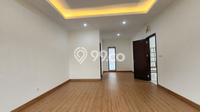 Rumah Eksklusif Dijual LT 200m2 di BSD, Tangerang Selatan Rumah Eksklusif Dijual LT 200m2 di BSD, Tangerang Selatan