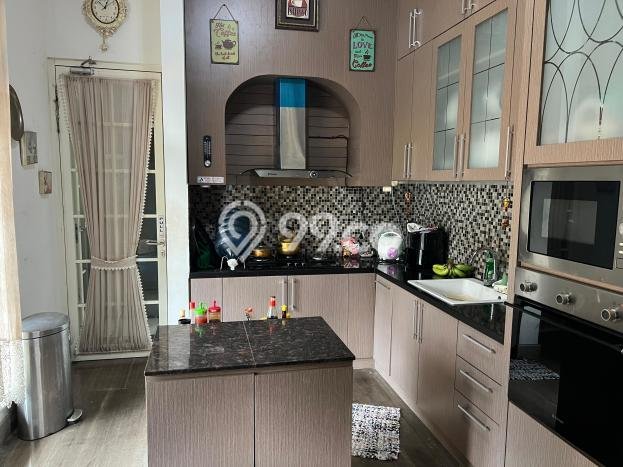 Hunian Eksklusif Siap Huni LT 1394m2 di Ciputat Timur, Tangerang Selatan Hunian Eksklusif Siap Huni LT 1394m2 di Ciputat Timur, Tangerang Selatan