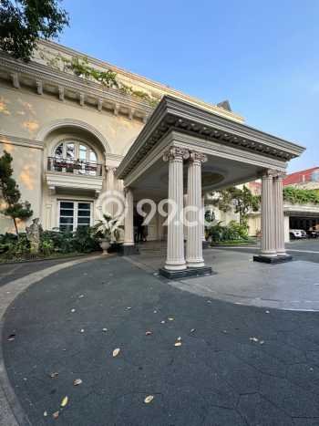 Rumah Elit Modern Siap Huni di Pondok Indah Jakarta Selatan Rumah Elit Modern Siap Huni di Pondok Indah Jakarta Selatan