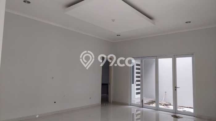 Rumah Eksklusif Siap Huni LT 300m2 di BSD, Tangerang Selatan Rumah Eksklusif Siap Huni LT 300m2 di BSD, Tangerang Selatan