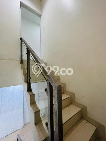 Ruko Dijual di Prime Area Jakarta Barat Luas 227m2 Ruko Dijual di Prime Area Jakarta Barat Luas 227m2