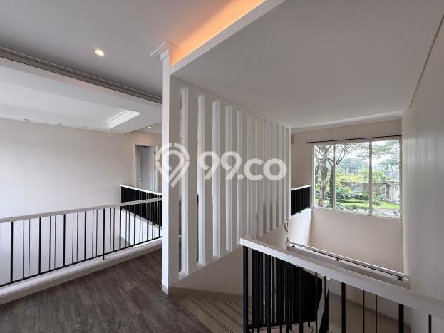 Dijual Rumah Luas Elegan Dengan View Cantik di Alam Sutera, Tangerang Dijual Rumah Luas Elegan Dengan View Cantik di Alam Sutera, Tangerang