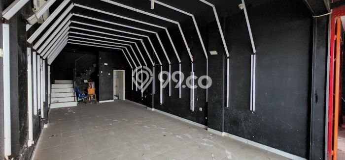 Ruko Komersial Dijual di Cibodas Tangerang LT 127m2 & LB 300m2 Ruko Komersial Dijual di Cibodas Tangerang LT 127m2 & LB 300m2