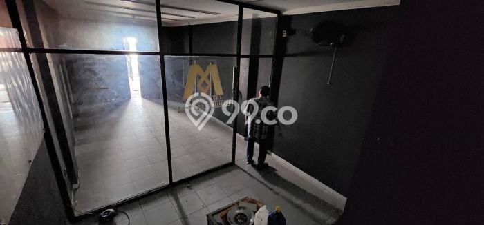Ruko Komersial Dijual di Cibodas Tangerang LT 127m2 & LB 300m2 Ruko Komersial Dijual di Cibodas Tangerang LT 127m2 & LB 300m2