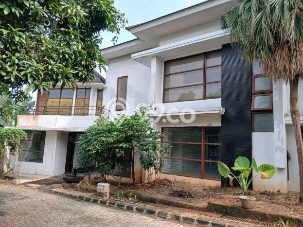 Hunian Cantik Modern Lb 280m2 di Ciputat, Tangerang Selatan Hunian Cantik Modern Lb 280m2 di Ciputat, Tangerang Selatan