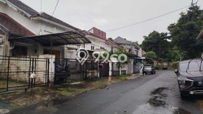 Dijual Cepat Rumah Favorit Siap Huni LB 200m2 di BSD, Tangerang Selatan Dijual Cepat Rumah Favorit Siap Huni LB 200m2 di BSD, Tangerang Selatan