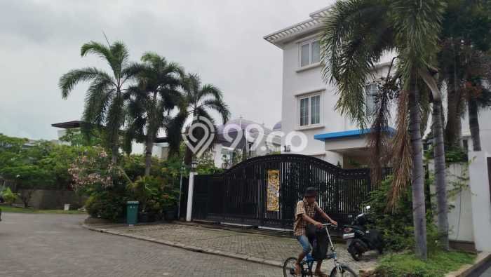 For Sale! Luxury House LT 449m2 Desain Elegan di Pantai Indah Kapuk For Sale! Luxury House LT 449m2 Desain Elegan di Pantai Indah Kapuk