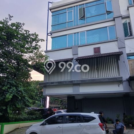 Area Ramai! Ruko Dijual di Kelapa Gading untuk Bisnis Luas Bangunan 360m2 Area Ramai! Ruko Dijual di Kelapa Gading untuk Bisnis Luas Bangunan 360m2