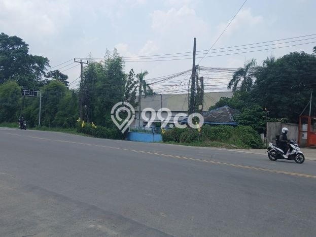 Area Ramai! Pabrik Dijual di Kragilan untuk Bisnis Luas Bangunan 12000m2 Area Ramai! Pabrik Dijual di Kragilan untuk Bisnis Luas Bangunan 12000m2
