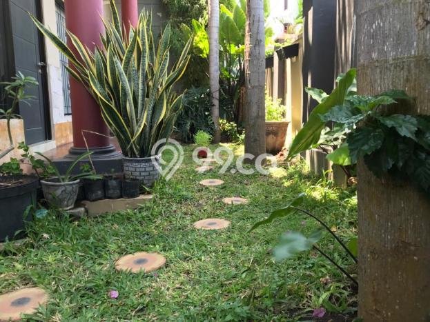 Siap Huni Hunian Elit 5 Kamar di Rungkut Dekat ke Mana Pun Siap Huni Hunian Elit 5 Kamar di Rungkut Dekat ke Mana Pun
